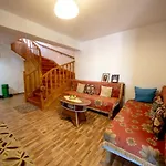 Yellow Stone Guest House