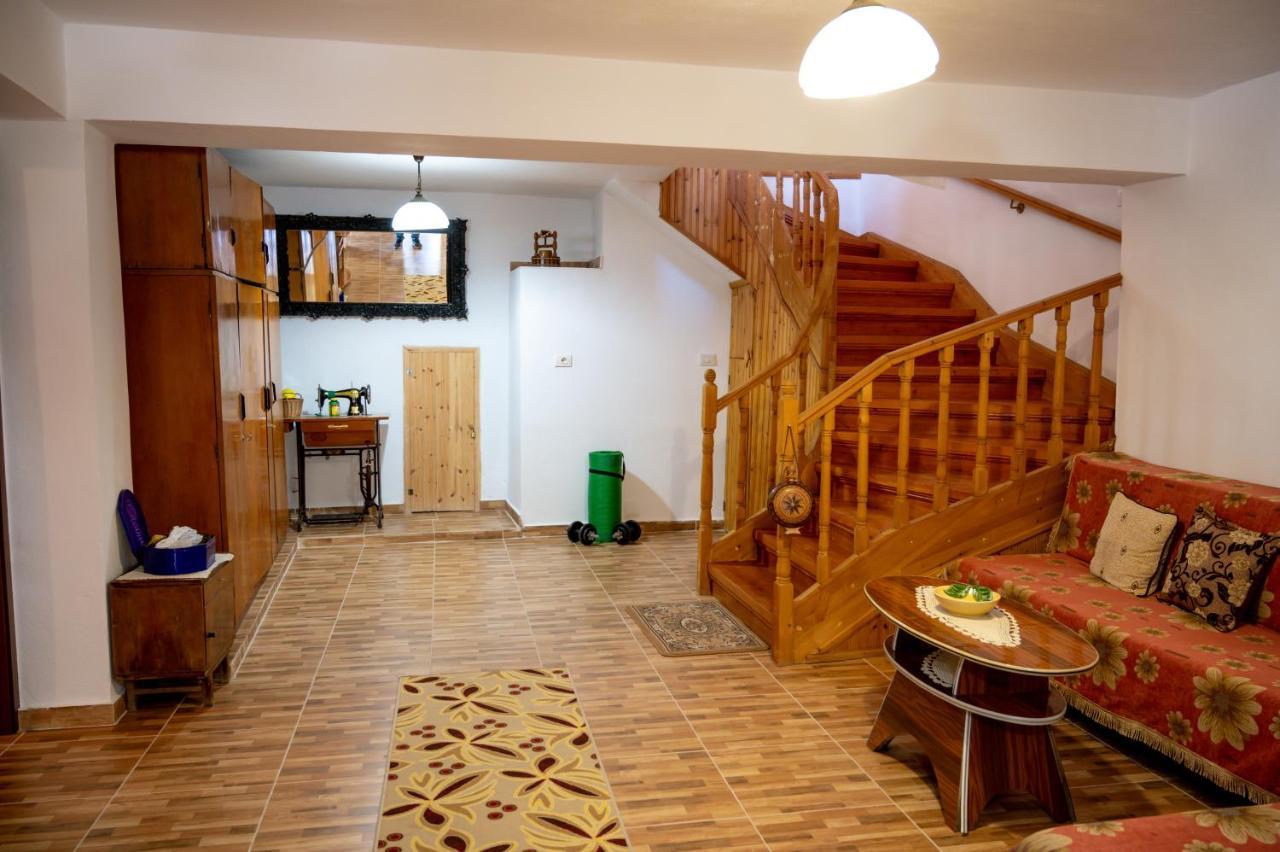 Villa Yellow Stone *