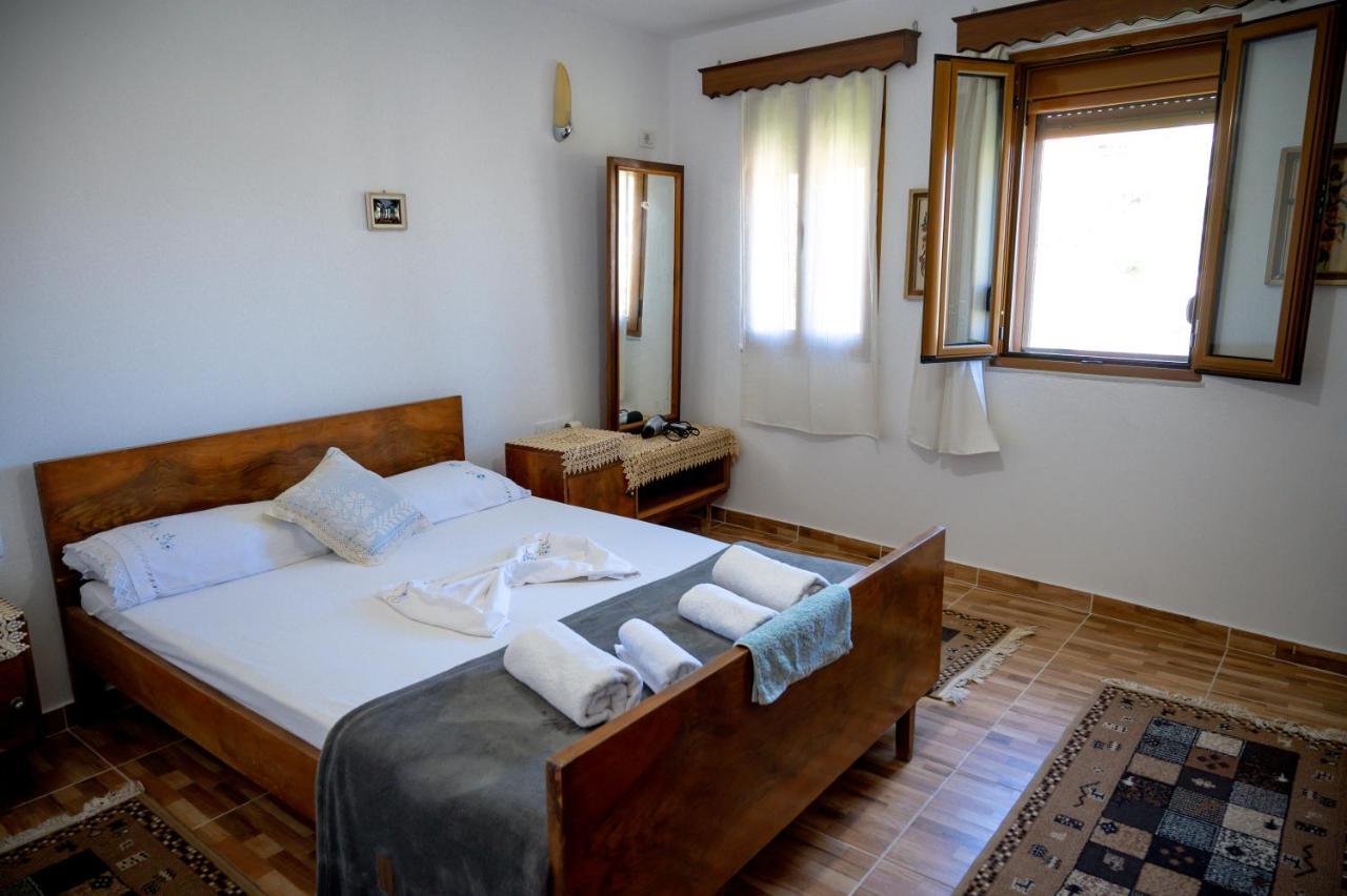 Yellow Stone Villa