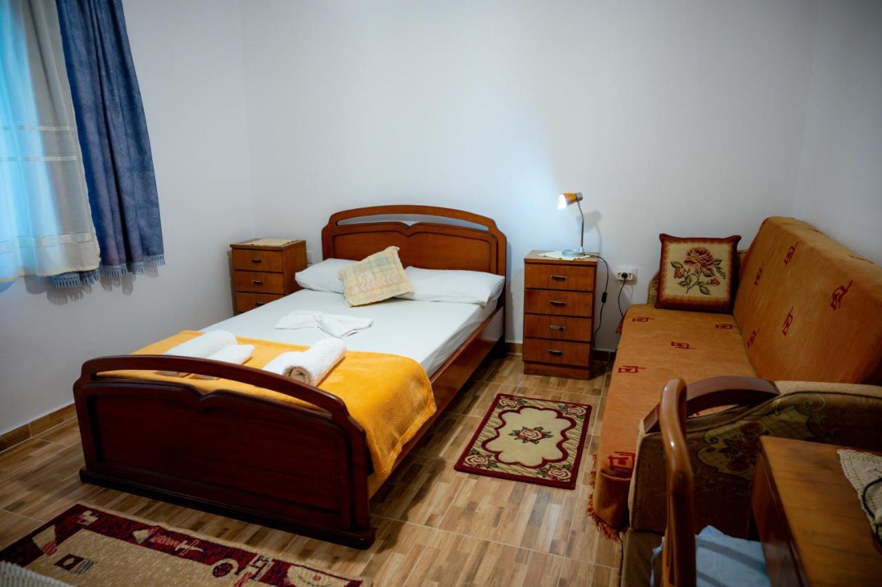 Yellow Stone Villa